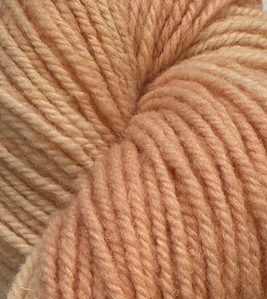 Hand-Dyed-Wool-Bulky-Apricot-001