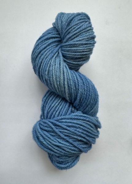 Hand-Dyed-Wool-Bulky-River-Blue-002