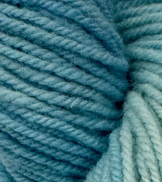 Hand-Dyed-Wool-Bulky-River-Fog-001