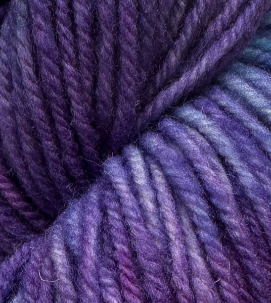 Hand-Dyed-Wool-Bulky-Violet-Wave-001